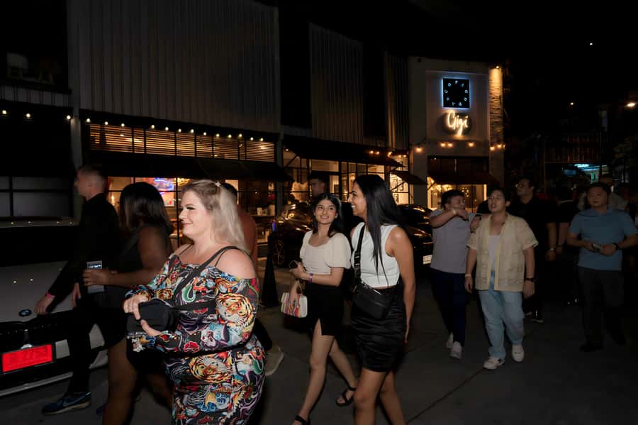 Bangkok: Bar and Club Crawl - Who This Club Crawl Suits Best