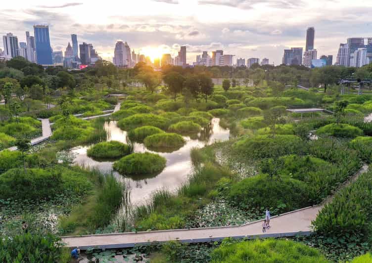 Bangkok Bicycle rental Benjakitti Park - The 2-hour ride plan: paths, bridges, and quick stops