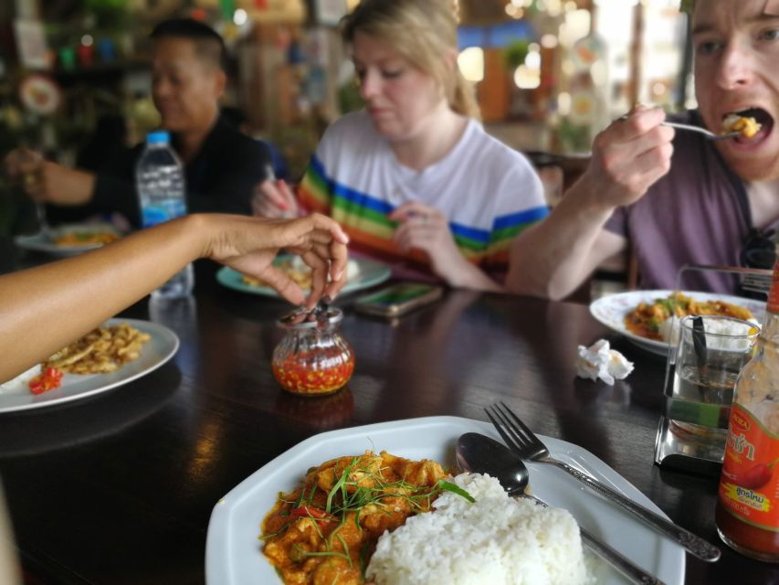 Bangkok: Bike and Canal Boat Tour with Lunch - Why this Thonburi bike and canal boat mix works