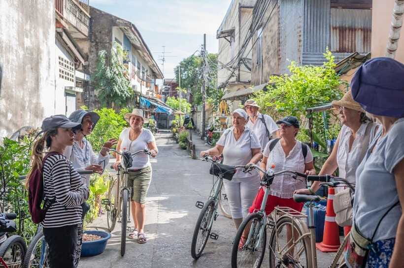 Bangkok: Bike, Boat & Food Tour in Thonburi - Morning vs afternoon tours, and how the day can change