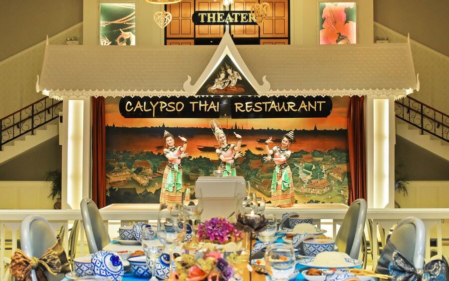 Bangkok: Calypso with Thai Classical Dance - Who This Fits Best in Your Bangkok Plan