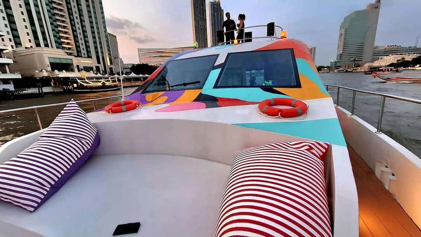 Bangkok : Chaophraya Booze Cruise – Drinks Onboard - So, should you book the Chaophraya Booze Cruise?