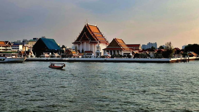 Bangkok : Chaophraya Booze Cruise – Drinks Onboard - Reliability and small risks worth knowing
