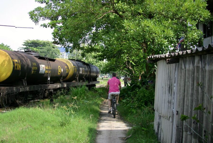 Bangkok: City Culture half-day Bike Tour - Lunch in a Local Shop, Then a Smooth Finish Back to Rama III