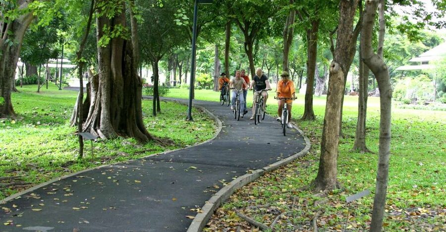Bangkok: City Culture half-day Bike Tour - Cycling the Train-Graveyard and Neighborhood Life in Yan Nawa