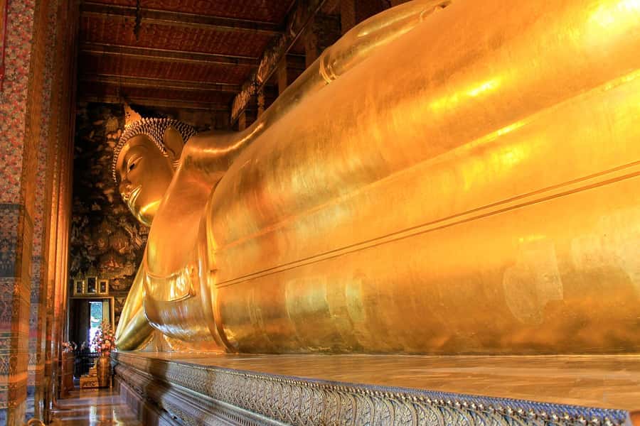 Bangkok: City Highlights Temple and Market Walking Tour - Starting at River City Bangkok, then riding local transport like a local