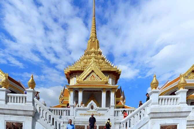 Bangkok City Tour with Guided Temple Visits and Shared Transfers - Wat Traimit, the Golden Buddha, and what makes it special