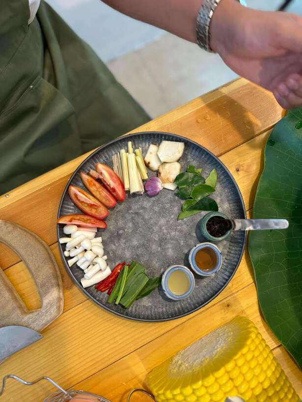 Bangkok Cooking Class : Traditional Thai dishes&Market Trip - The people behind the class: English instruction with Pat, plus helpers in some sessions