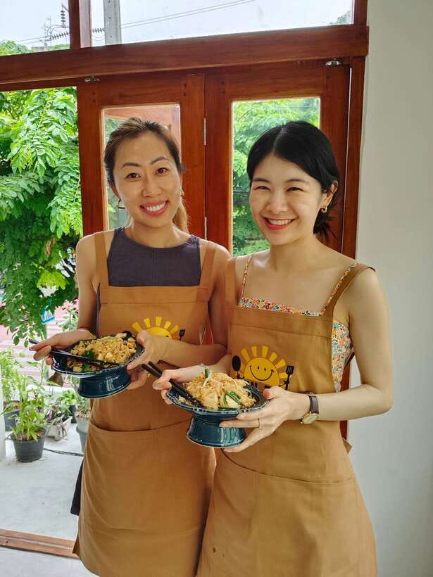 Bangkok: Cooking Class + Tuk Tuk Ride + Market Tour - Your four-dish menu: what you cook and why it works