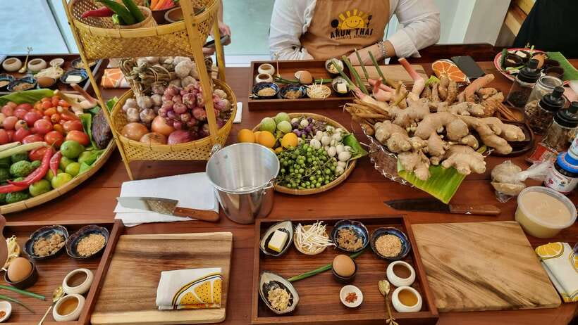 Bangkok: Cooking Class + Tuk Tuk Ride + Market Tour - Meet your instructor: names you might get and how it feels