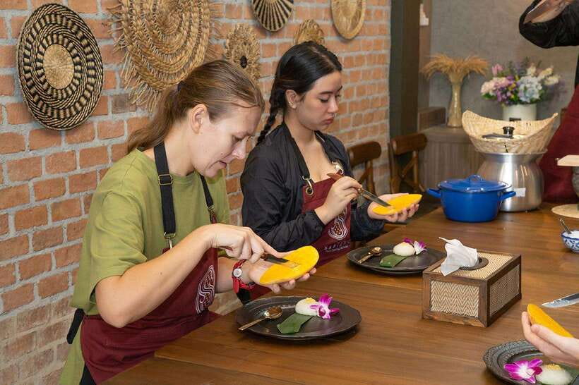 Bangkok: Cooking Class with Market Visit & Tuk Tuk Ride - Key things to know before you go