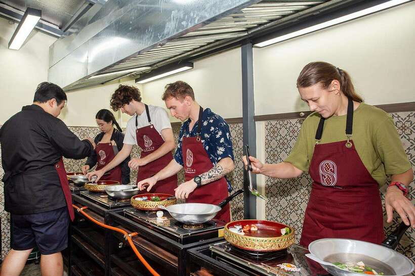 Bangkok: Cooking Class with Market Visit & Tuk Tuk Ride - Four classic dishes, including curry paste from scratch