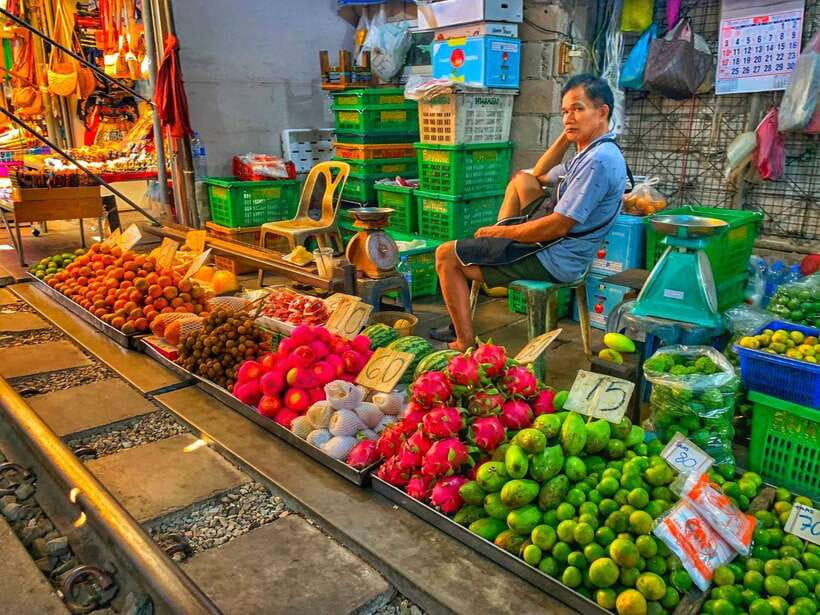 Bangkok: Damnoen Saduak and Mae Klong Train Markets - The guides, and why they matter more than you think