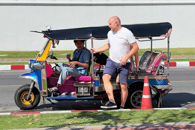 Bangkok Day Tour: Food, Temple & Tuk-Tuk - Why a morning tuk-tuk tour works so well in Bangkok