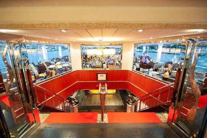 Bangkok Dinner Cruise on the Chao Phraya River - What’s included in dinner: buffet reality, not just the brochure