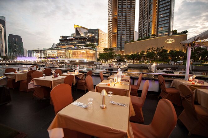 Bangkok Dinner Cruise on the Chao Phraya River - Pier life at Asiatique: how to avoid the boarding stress