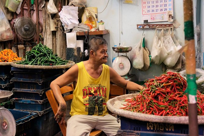 Bangkok Electric Tuk Tuk: Thonburi, Wang Lang & Food Tour - Pak Khlong Talat, the 24-hour flower market finish