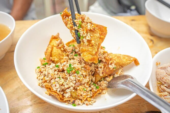 Bangkok Evening Food Tour by Tuktuk - Bangkok evening food tour: what makes it tick