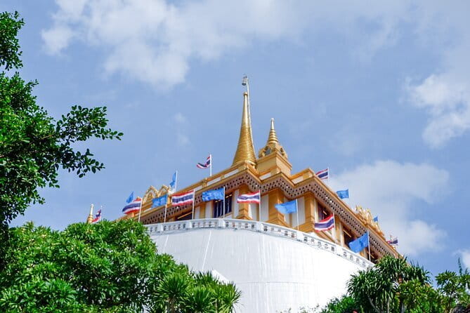 Bangkok Evening Food Tour by Tuktuk - Should you book this Bangkok Evening Food Tour by Tuktuk?
