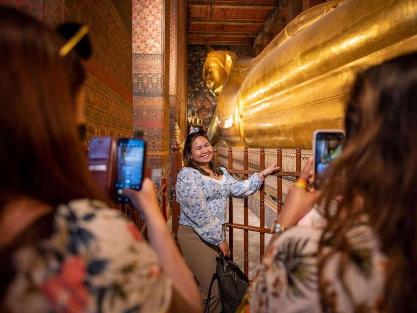 Bangkok: Evening Tour with Wat Arun, Wat Pho & Tuk Tuk Ride - Why this Bangkok evening tour works better than doing it alone