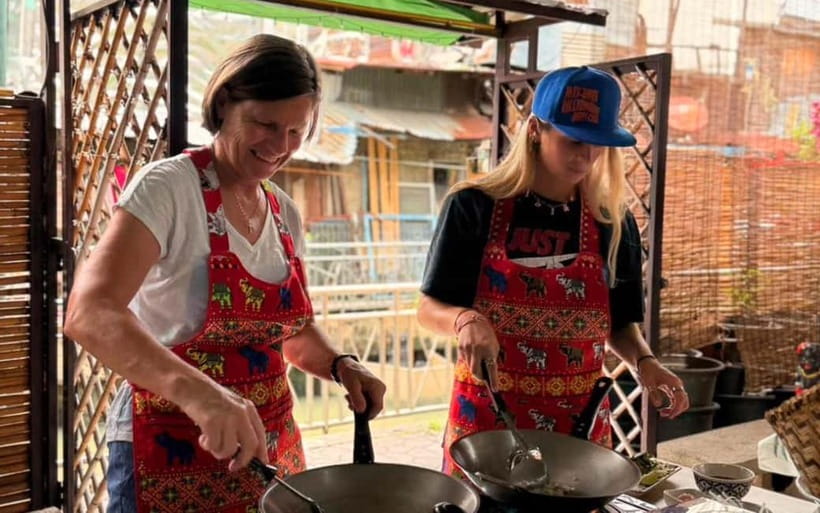 Bangkok: Favourite Thai Flavors Cooking Class by Smart Cook - Where You Cook, and Why the Setting Matters