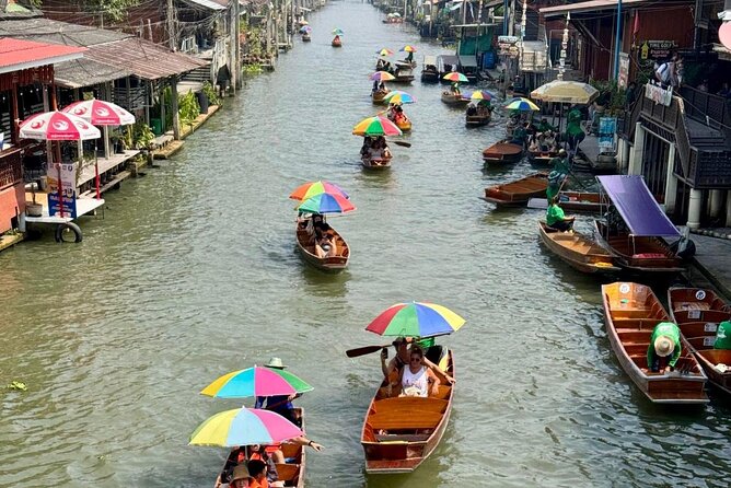 Bangkok: Floating Market and Train Market Experience - Maeklong Railway Market: the train threads the stalls