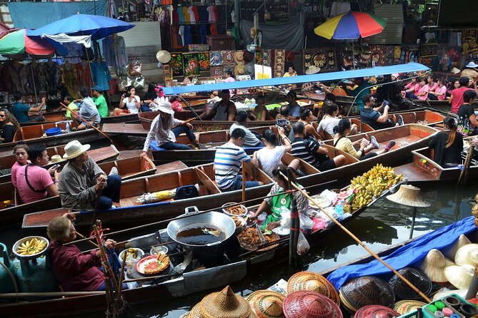Bangkok: Floating Market and Train Tour with Guide in Spanish and English - Your guide in Spanish and English: why it matters more than you think
