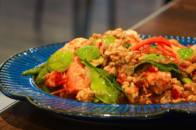 Bangkok Food Tour by Tuk Tuk - Hotel-pickup & Dinner - Why a tuk-tuk street food circuit works so well in Bangkok