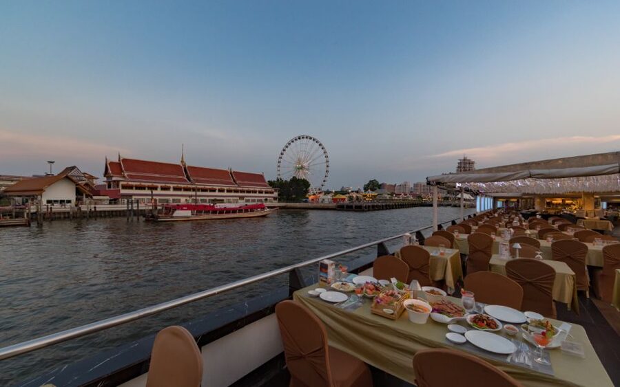 Bangkok: Grand Chao Phraya Dinner Cruise with Live Show - Live Music and Thai Classical Dance: What the Show Adds