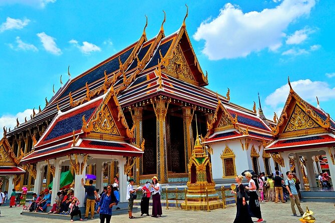 Bangkok Grand Palace and Emerald Buddha Tour - Stop 1: The Grand Palace Walk, Where Architecture Becomes Meaning