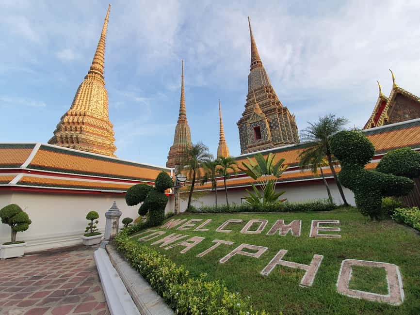 Bangkok: Grand palace and Iconic temple Half-Day Private - Hotel pickup, then a smooth start with an electric tuk-tuk