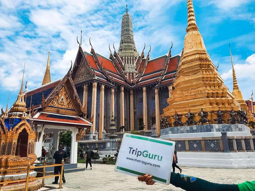 Bangkok: Grand Palace and Wat Phra Kaew Guided Walking Tour - Low-Impact Touring: Glass Bottles and Carbon Offsets