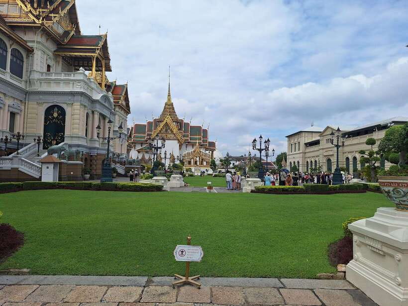Bangkok Grand Palace & Emerald Buddha Flexible Pass w/ Audio - Using the English audio guided tour app the right way