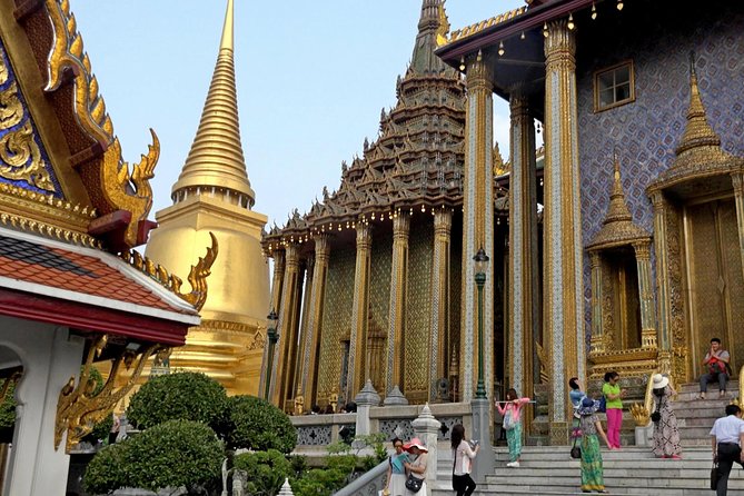 Bangkok Grand Palace Tour with Convenient Hotel Transfer - Crowds, the end point, and your post-tour choices