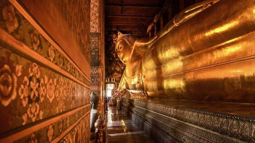 Bangkok: Grand Palace, Wat Pho, and Wat Arun Guided Tour - Should you book this Bangkok Grand Palace, Wat Pho, and Wat Arun tour?