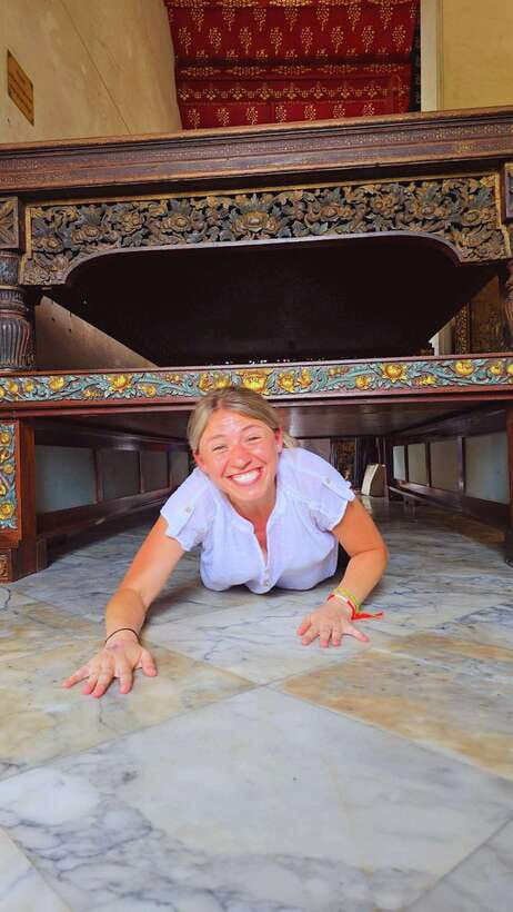 Bangkok: Grand Palace, Wat Pho, Wat Arun and Wat Sa Ket Tour - Lunch, Transportation, and the Photo-Pause Pace