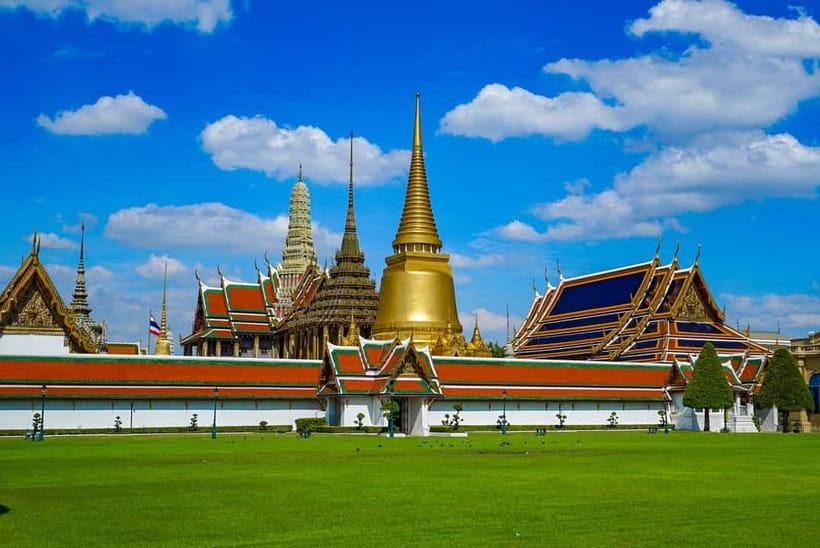Bangkok: Grand Palace, Wat Pho, Wat Arun Sacred & Local Tour - The “don’t get turned around” checklist: dress code and shoes