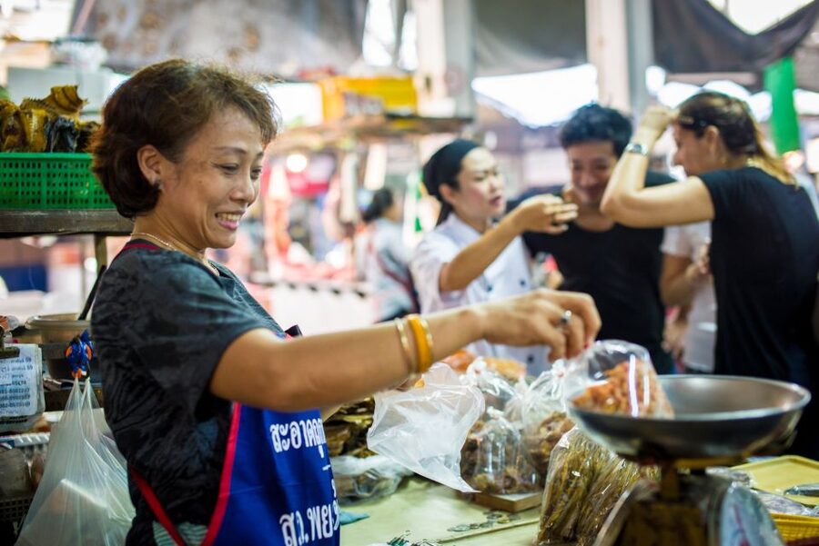 Bangkok: Half-Day Thai Cooking Class in Bangrak District - Morning market tour: how to shop like Thai cooks
