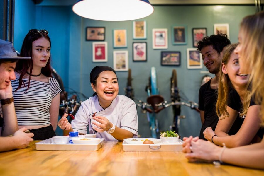 Bangkok: Half-Day Thai Cooking Class in Bangrak District - Included drinks, alcohol options, and dietary friendliness