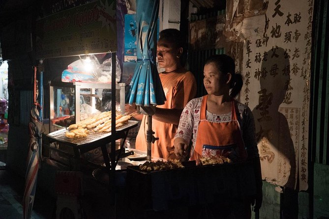 Bangkok Hidden Paths Night Biking Tour with Street-food Meal - Why this Bangkok night bike ride works better than daytime sightseeing
