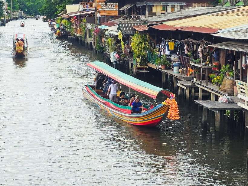 Bangkok Long Boat Canal a Big Buddha & Culture Markets Tour - Why This West Bank Canal Tour Feels Like the Real Bangkok