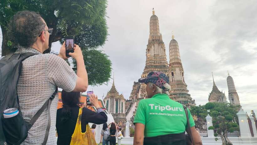 Bangkok: Longtail Boat Canal Tour to Wat Arun - Guides Make or Break This Trip, and the Guides Are Strong