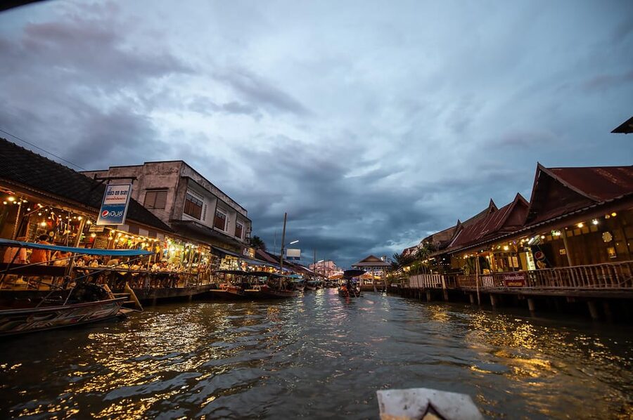 Bangkok: Maeklong Railway Market and Amphawa Floating Market - Quick take: Maeklong to Amphawa highlights