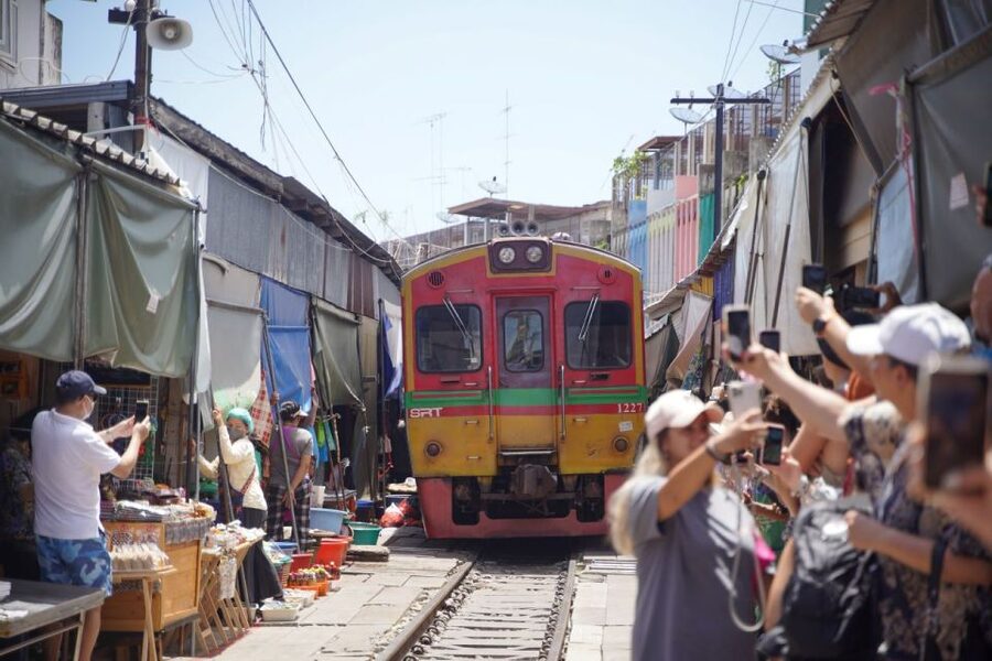 Bangkok: Maeklong Railway Market & Floating Market Tour - Food in the rail market, what’s actually worth tasting