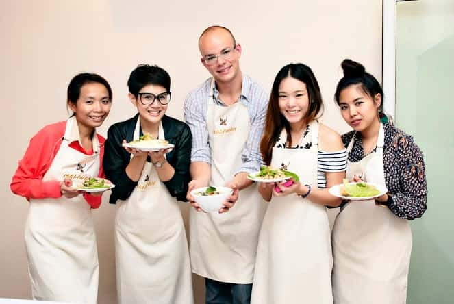 Bangkok: Maliwan Thai Cooking Class with Market Tour - Key things you’ll notice right away