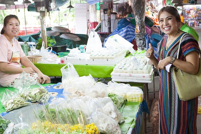 Bangkok Market Tour & Thai Cooking Class with Boat Ride with Aoy - What dishes you should expect to learn (and what to ask about)