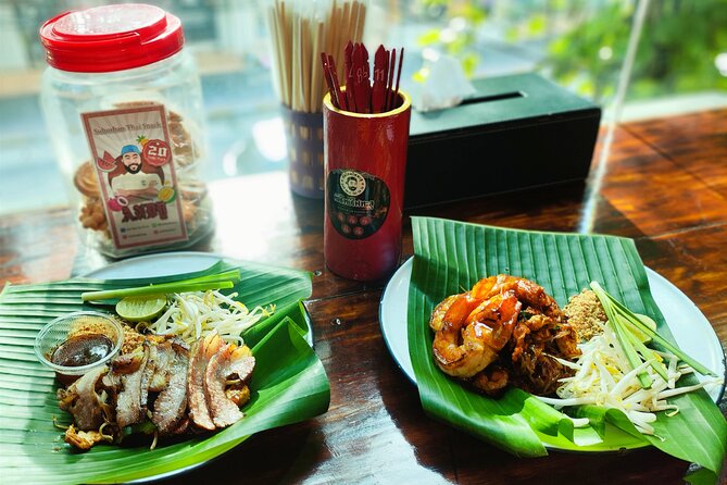 Bangkok Michelin Food by Tuk Tuk - Hotel-pickup Lunch or Dinner - Pickup, group size, and how the tuk-tuk ride fits the plan