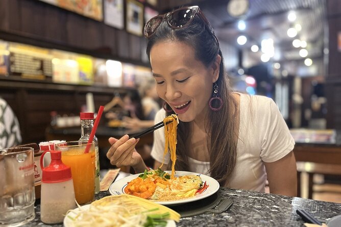 Bangkok Michelin Food Tour (3 Stops, 8 tastings) - Starting at MRT Sam Yot: Easy In, Easy Out