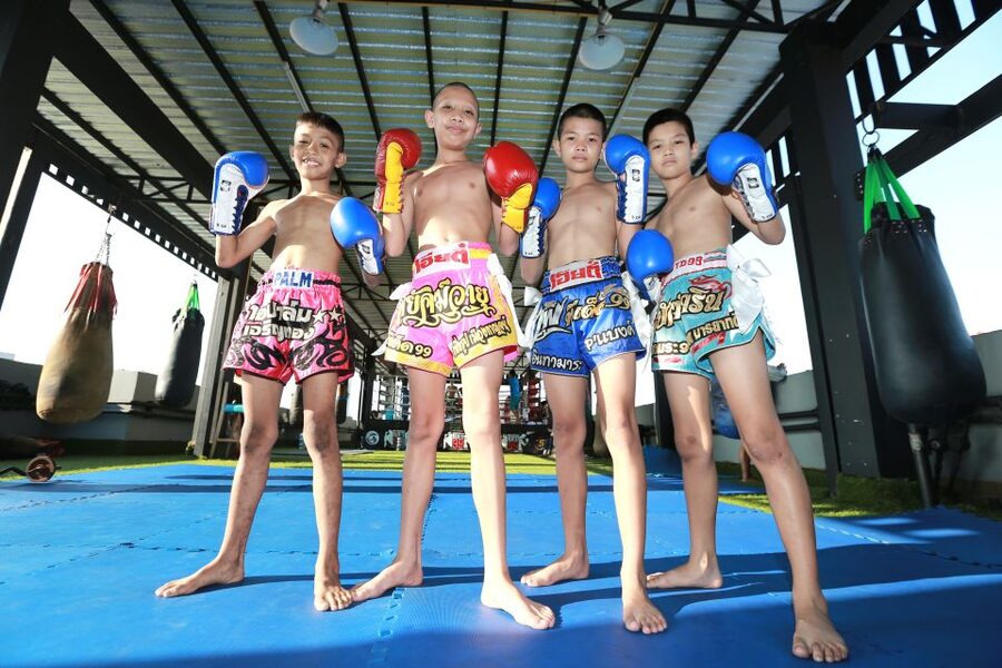 Bangkok: Muay Thai Boxing Class for Beginners - Pad Work, Partner Drills, and That Beginner Confidence Boost