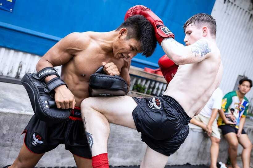 Bangkok: Muay Thai Boxing Introduction Class for Beginners - Fitness and safety: this is beginner friendly, but not a gentle stroll